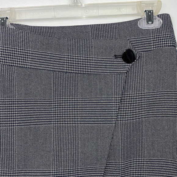 LOFT Ann Taylor Plaid Houndstooth Wrap Mini Pencil Skirt Grey Black Women's Sz 2 - Picture 2 of 6